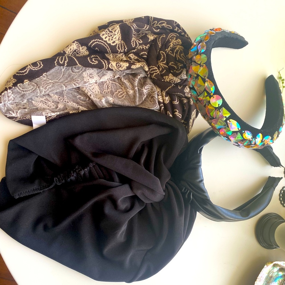 Lot of 4 Headbands / Turbans